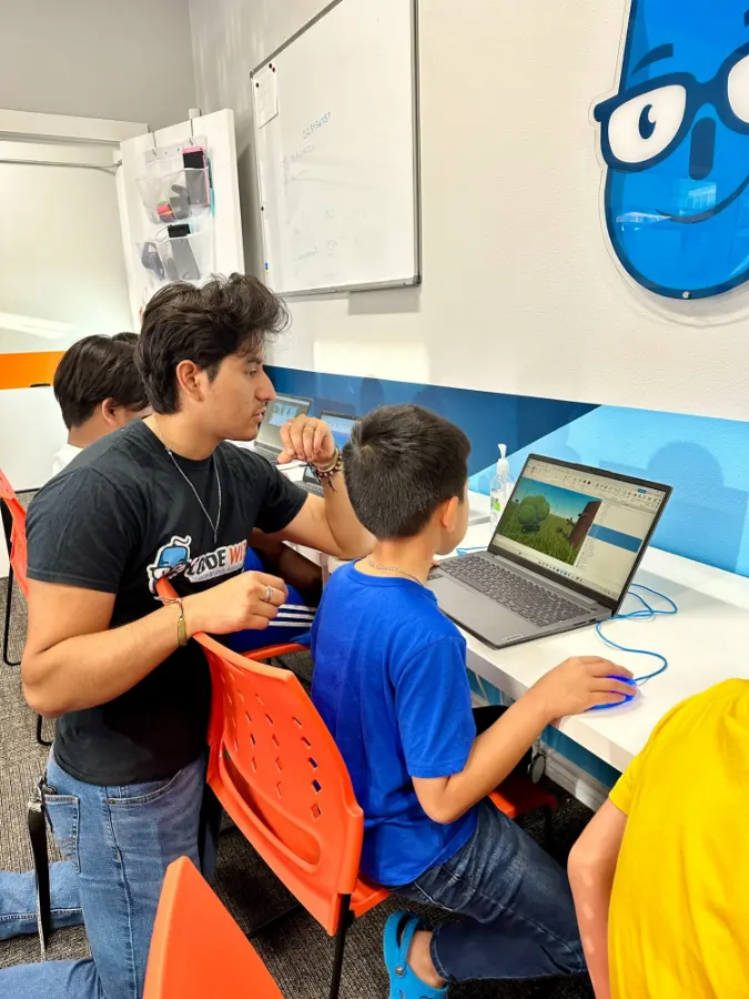 Students at a Code Wiz Edison tech camp